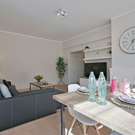 Huswell - Stylish Apartment At The Zeedijk Of Knokke المظهر الخارجي الصورة